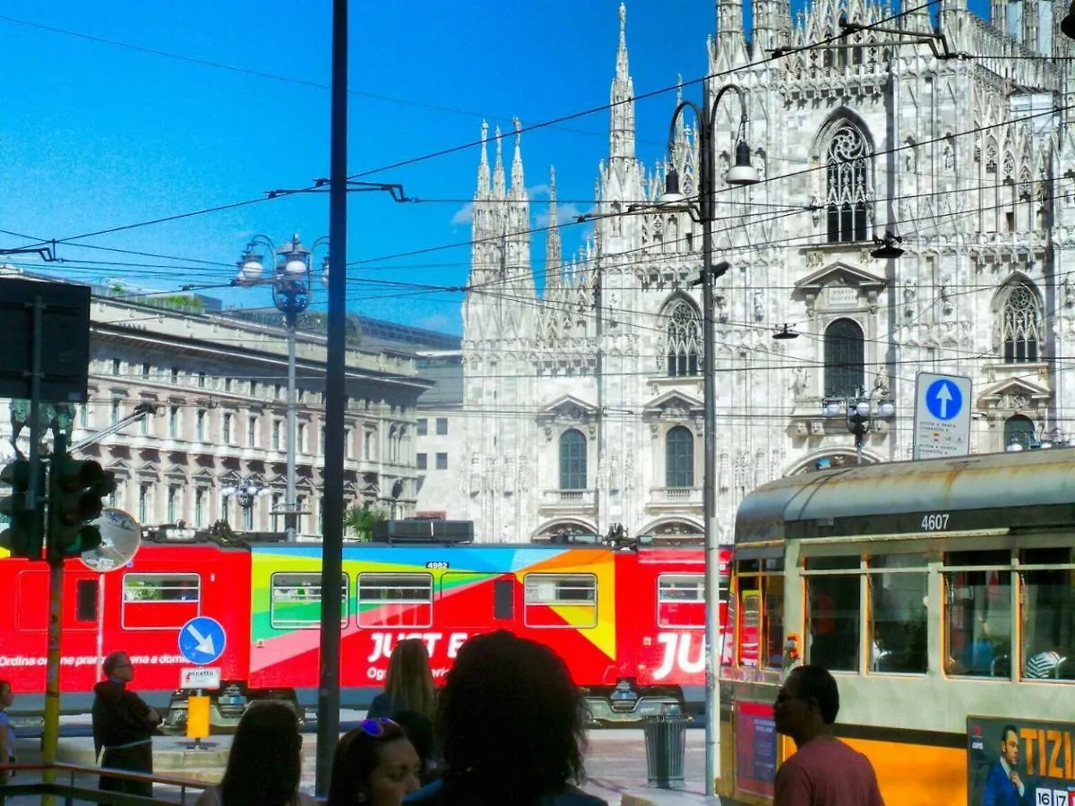 Duomo Shopping Milano 아파트 0*, 밀라노
